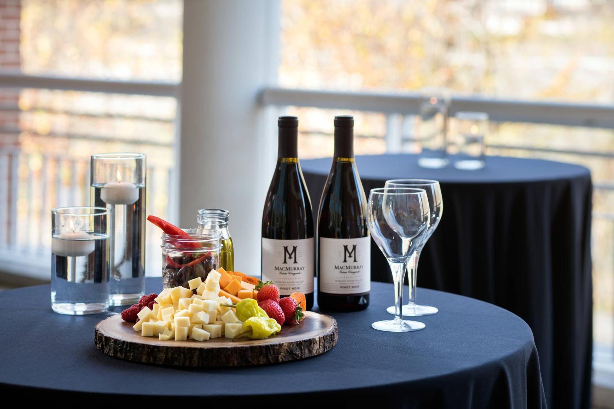Morgantown Marriott At Waterfront Place מראה חיצוני תמונה